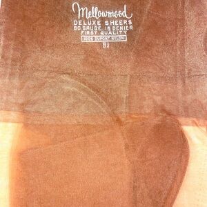 New W/Box Vintage Rare Mellowood Back Seamed Brown Deluxe Sheer Hosiery 2 Pairs